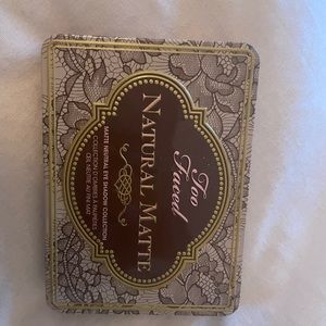 Too faced eyeshadow